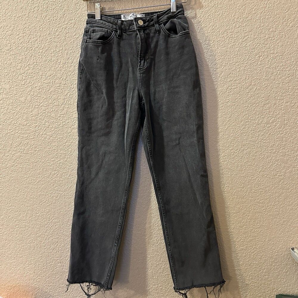 Hollister Curvy Ultra High-Rise 90s Vintage Straight‎ Junior's Black Jeans 1R